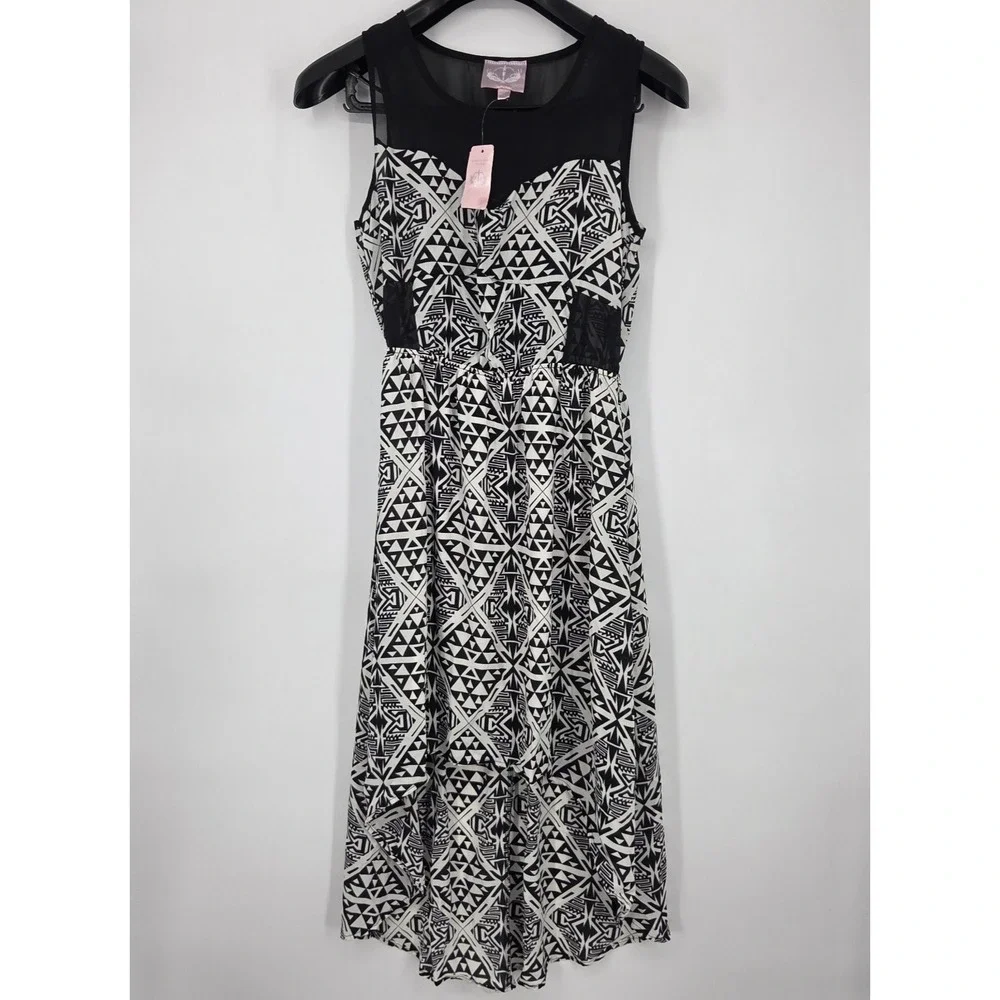NEW Romeo & Juliet Couture Hi-Lo Dress Medium Sleeveless Geometric Black White
